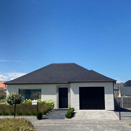 Huswell - Spacious Bungalow With Garden Near The Beach & Sea Middelkerke Bagian luar foto