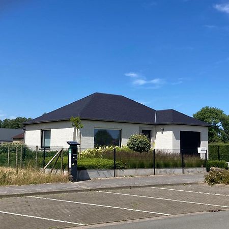 Huswell - Spacious Bungalow With Garden Near The Beach & Sea Middelkerke Bagian luar foto