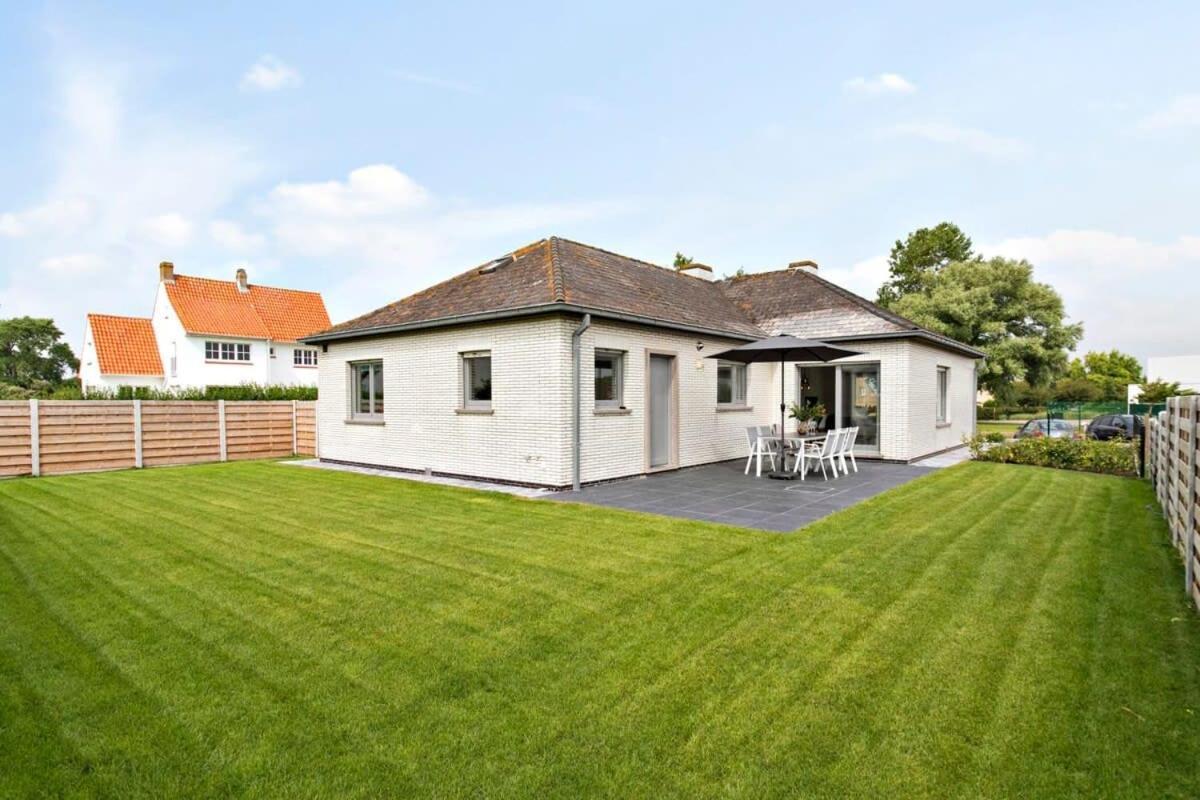Huswell - Spacious Bungalow With Garden Near The Beach & Sea Middelkerke Bagian luar foto
